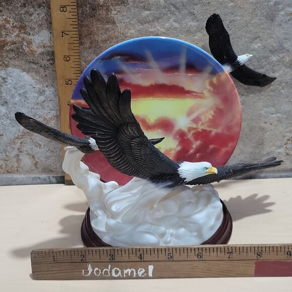 Bradford Exchange Decorative 3 D Plate Flying Eagle Figurine Graces of Heaven - Picture 9 of 10